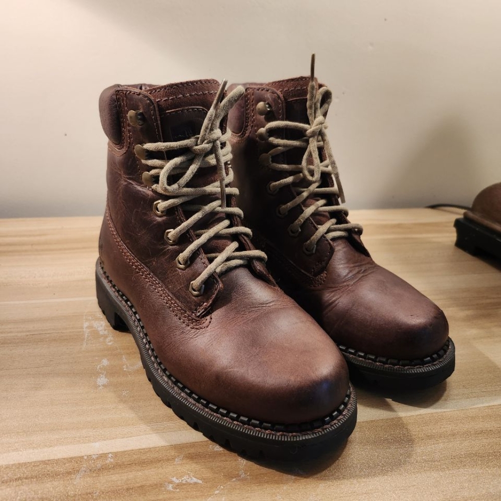 Women's Prospector leather ankle boots size 7M, excellent like new